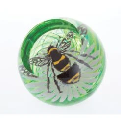 Bee On A Flower 7 Bee On A Flower -Home Charm Store u19026 busy bees beeonaflower co 2 lr