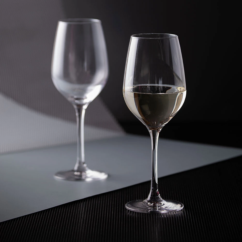 Wine & Bar White Wine Glass, Set Of 2 4 Wine & Bar White Wine Glass, Set Of 2 - Image 2